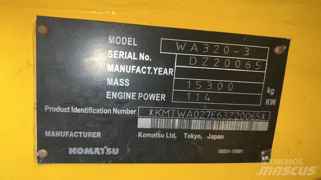 Komatsu WA320-3 Incarcator pe pneuri