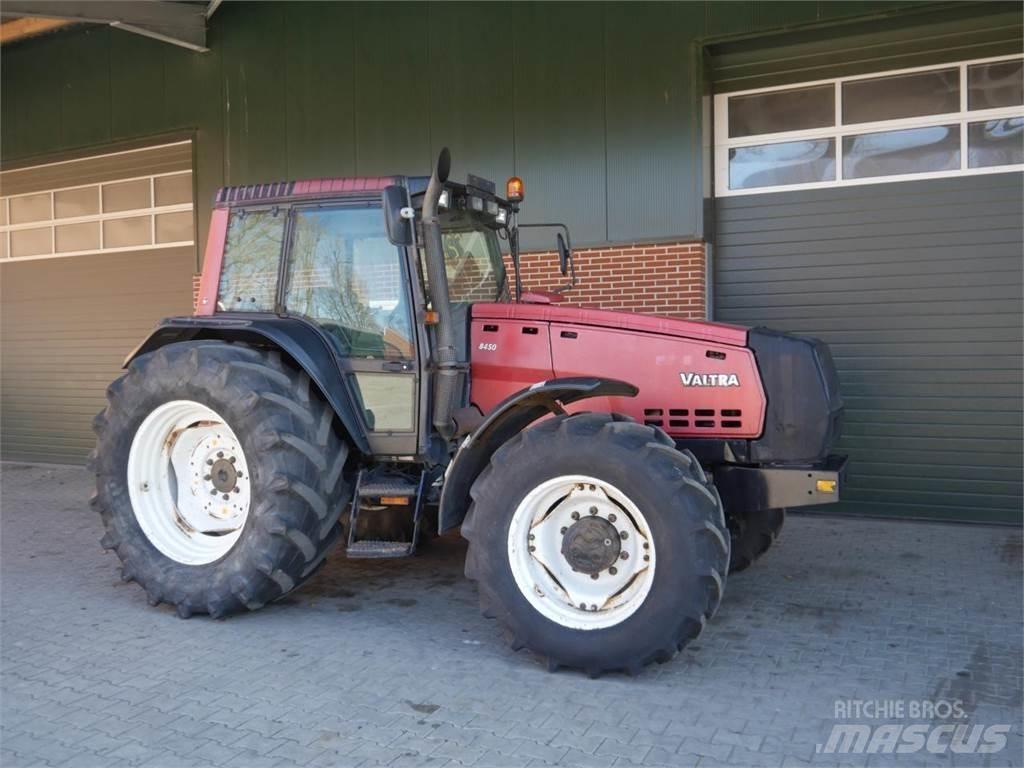 Valtra 8450 Tractoare