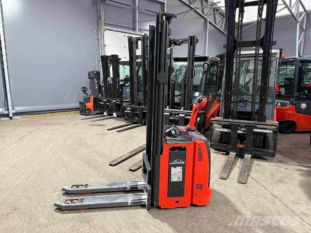 Linde D 14 Transpaleti autopropulsanti