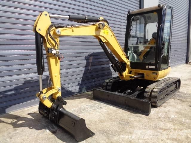 CAT 302.7 D Mini excavatoare < 7t