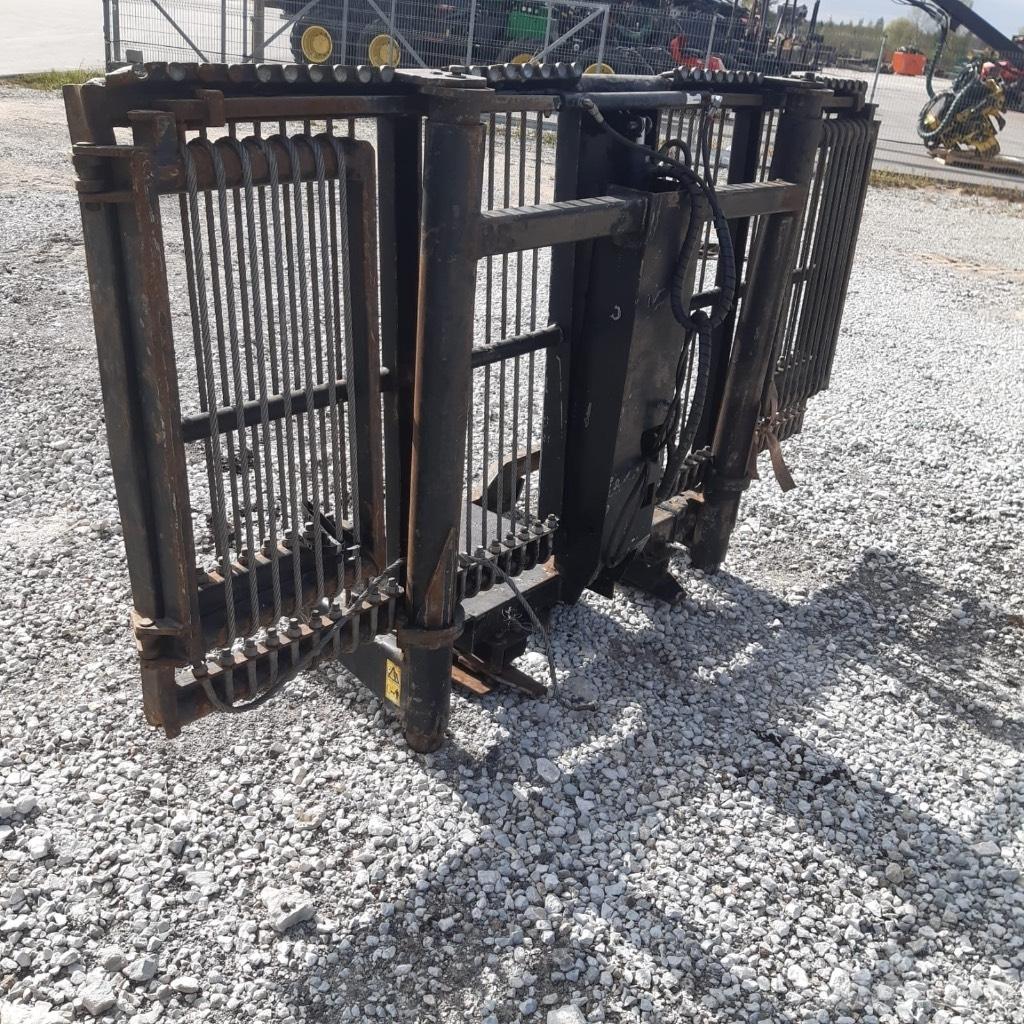 John Deere 1910 E Sasiuri si suspensii