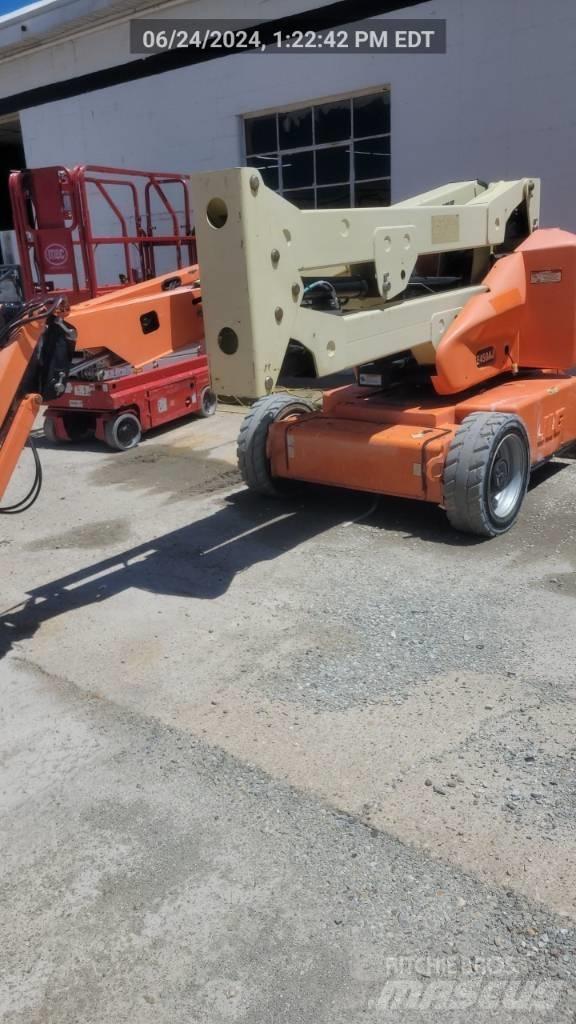 JLG E 450 AJ Nacele cu brat articulat