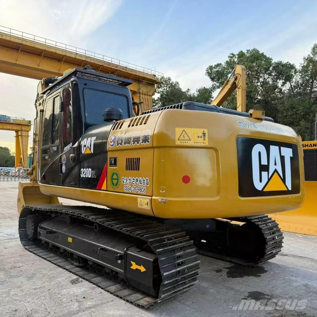 CAT 320 D2 Excavatoare pe șenile
