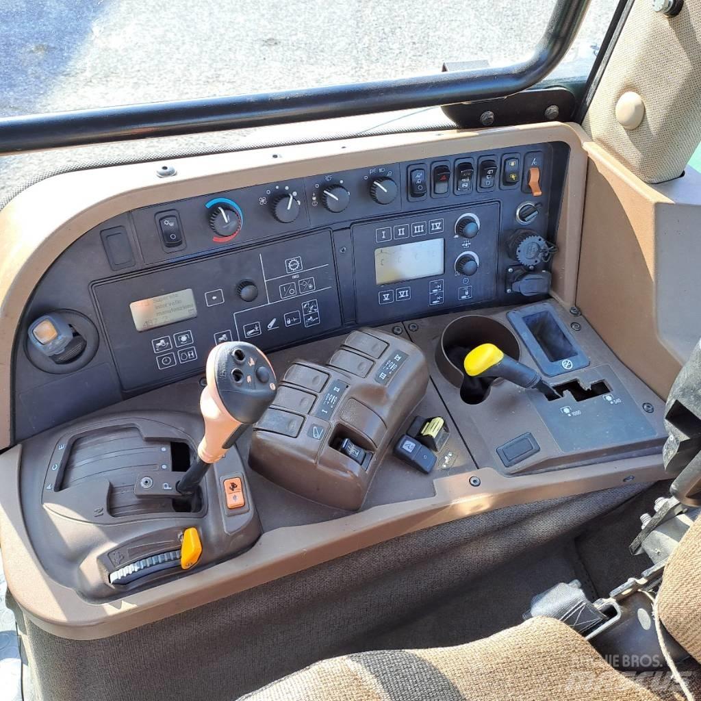 John Deere 7830 Tractoare