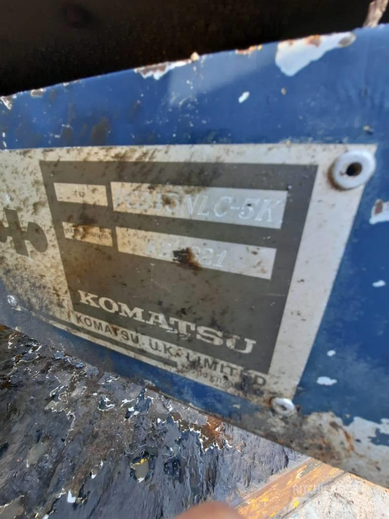 Komatsu PC240NLC-5K Excavatoare pe șenile
