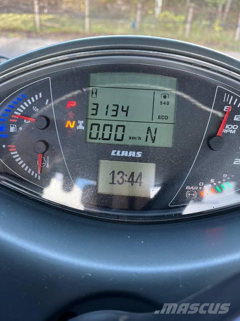 CLAAS Axion 870 Tractoare