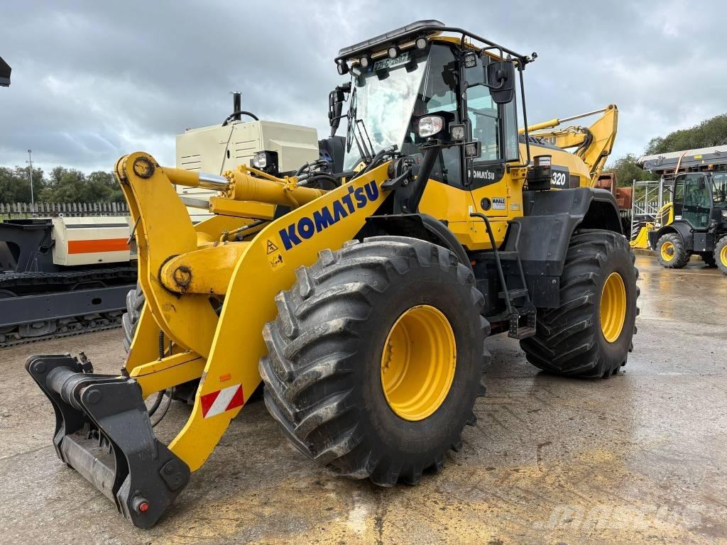 Komatsu WA320-8 Incarcator pe pneuri