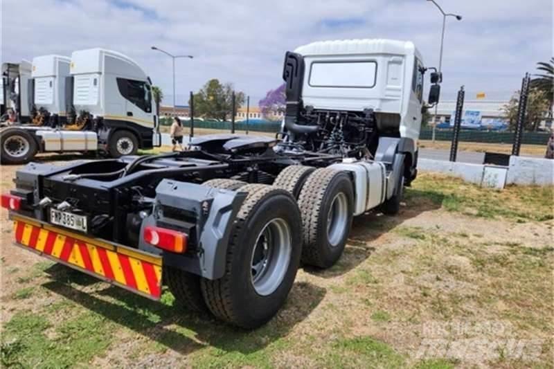 UD TRUCKS QUESTER Altele