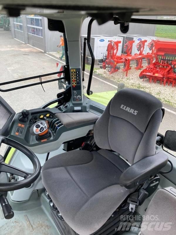 CLAAS Arion 630 Tractoare