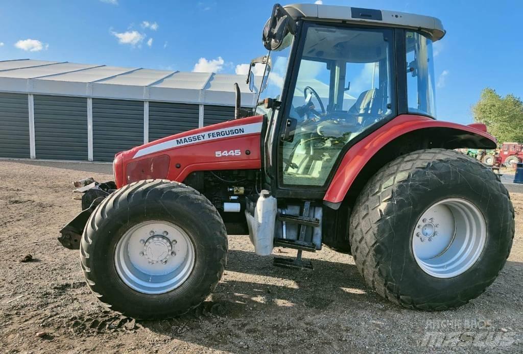 Massey Ferguson 5445 Tractoare