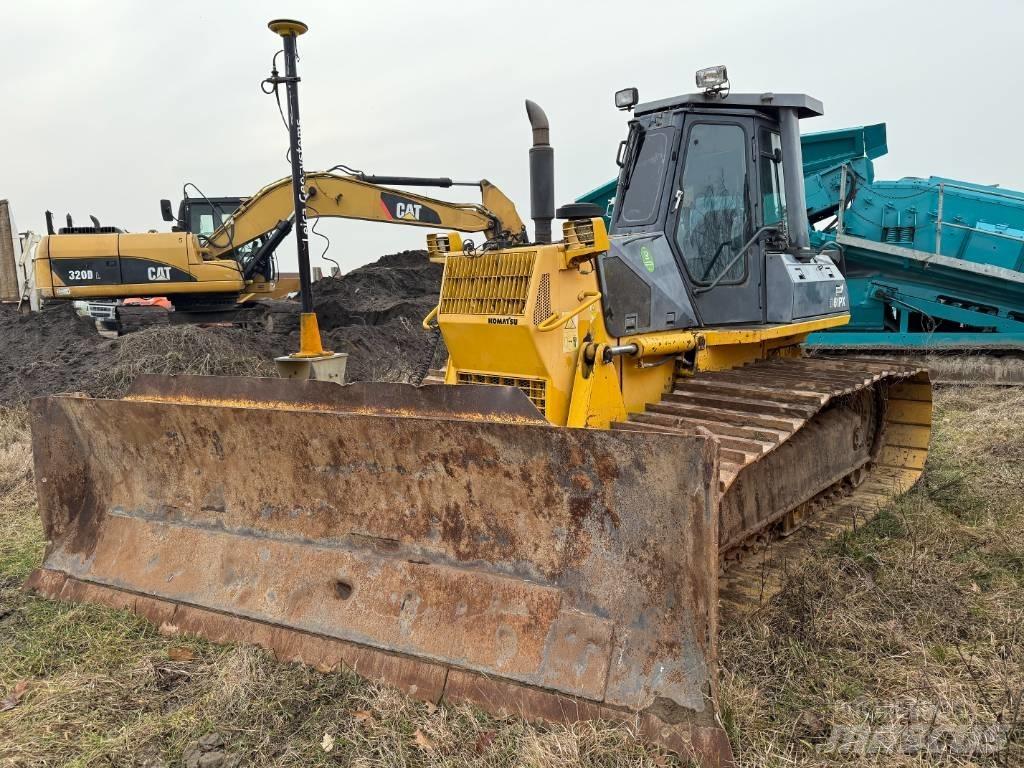 Komatsu D 61 PX-12 Buldozere pe senile