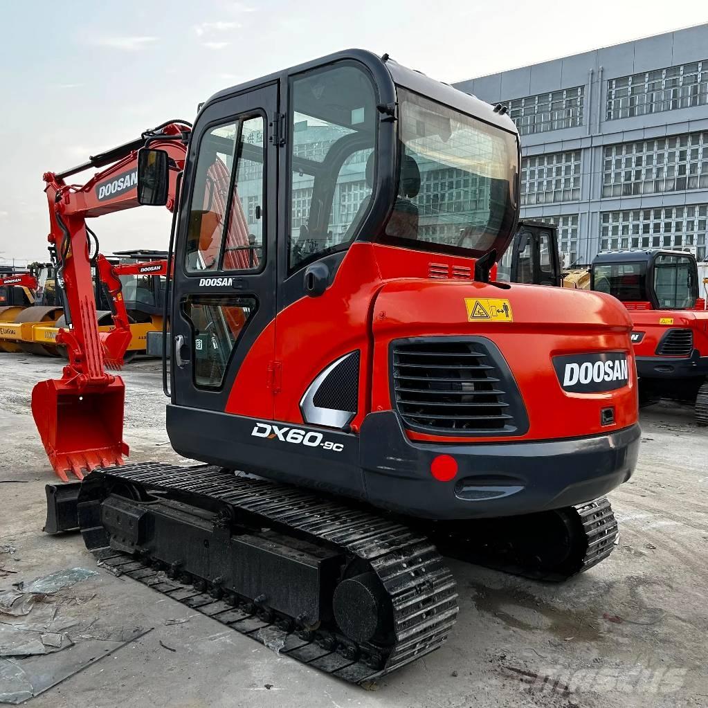 Doosan DX60-9C Mini excavatoare < 7t