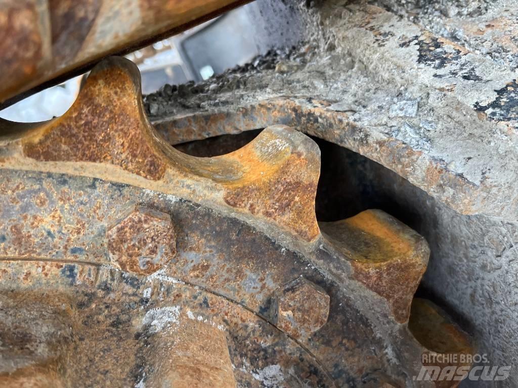 CAT 324 E Excavatoare pe șenile
