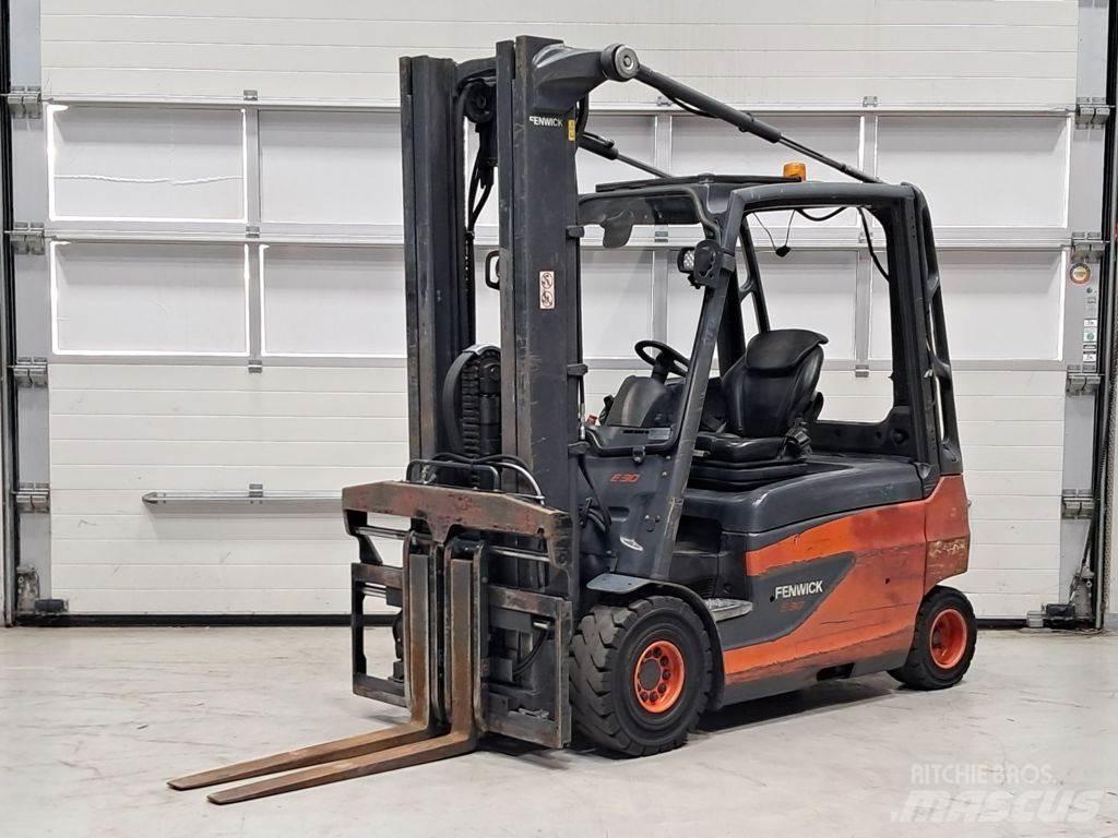 Linde E30L-01 Stivuitor electric