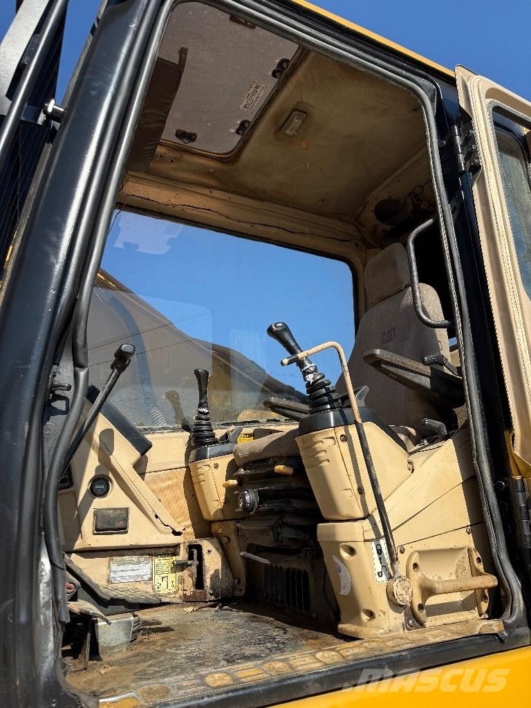 CAT 325 LN Excavatoare pe șenile

