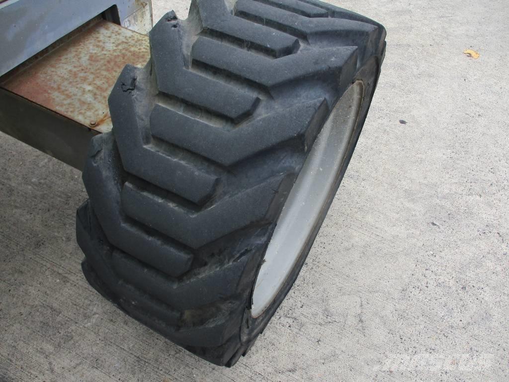 Genie Z45/25 (639) Nacele compacte autopropulsante