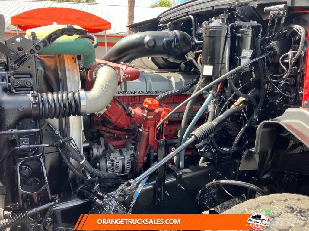 Mack Granite Autobasculanta
