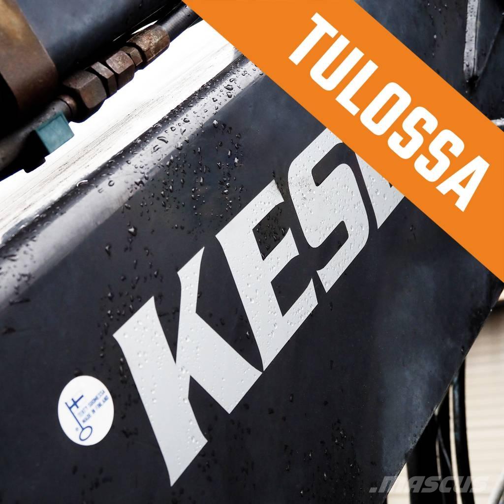 Kesla 2212ZT Macarale forestiere