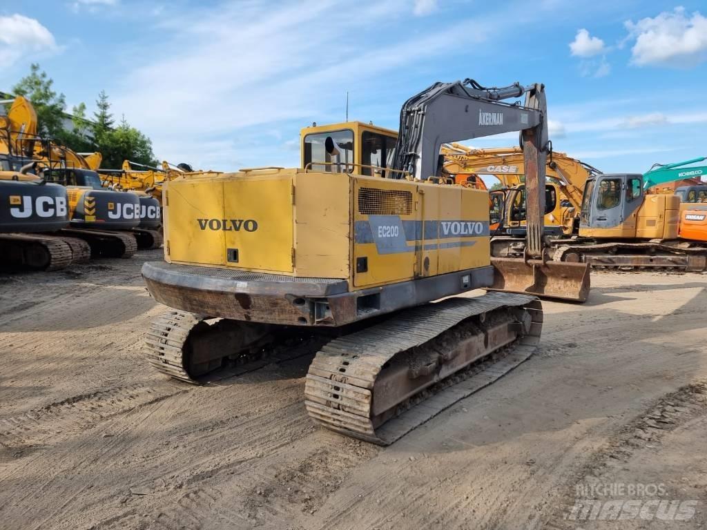 Volvo EC 200 Excavatoare pe șenile
