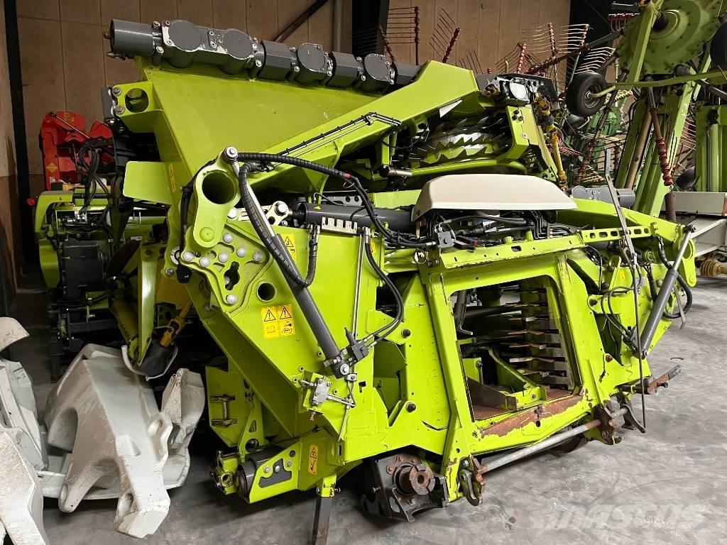 CLAAS Orbis 900 Combine capete pentru culegatoare
