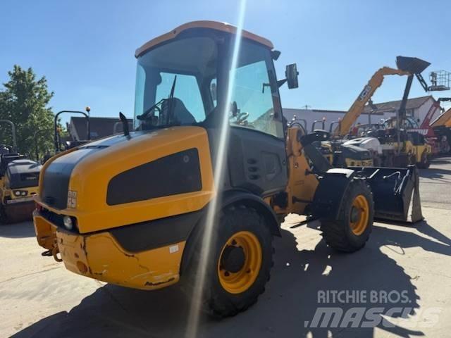 JCB 406 Incarcator pe pneuri