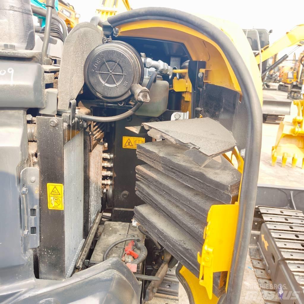 Komatsu PC30MR-3 Mini excavatoare < 7t