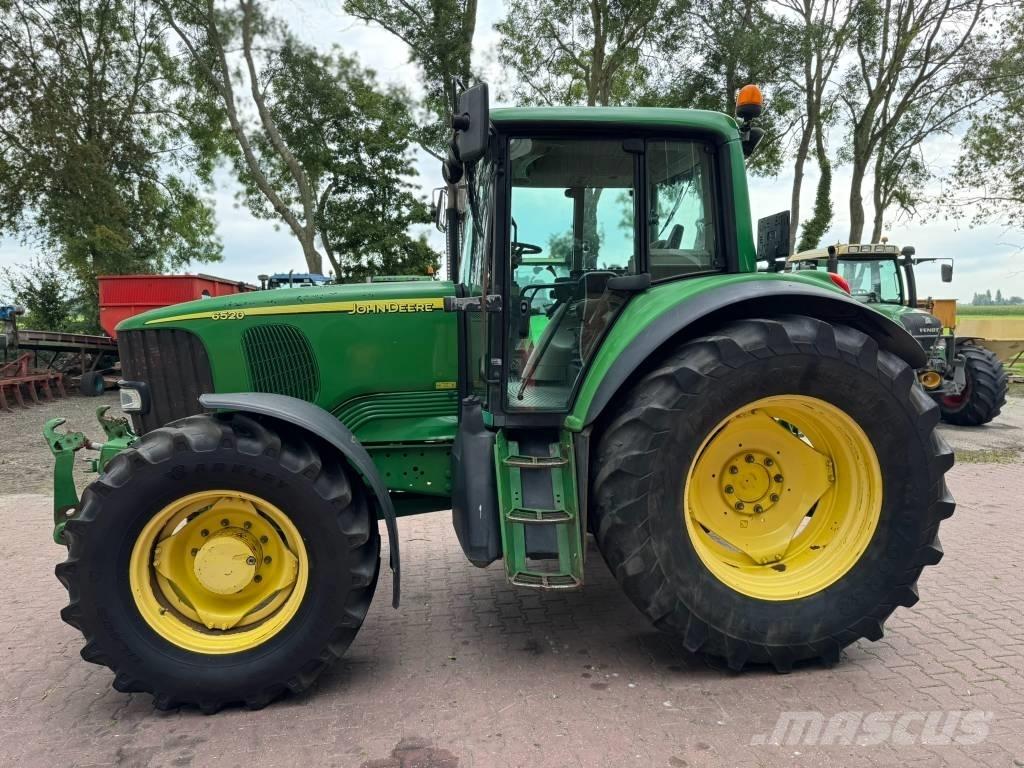 John Deere 6520 Tractoare