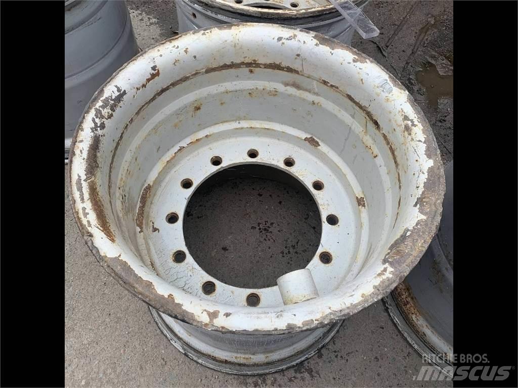 Gremo 1350 24x26,5 Anvelope, roti si jante