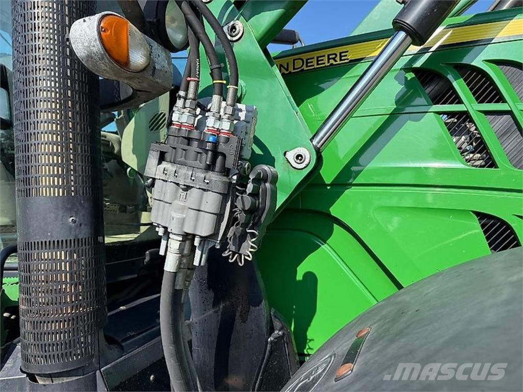 John Deere 6210R Tractoare