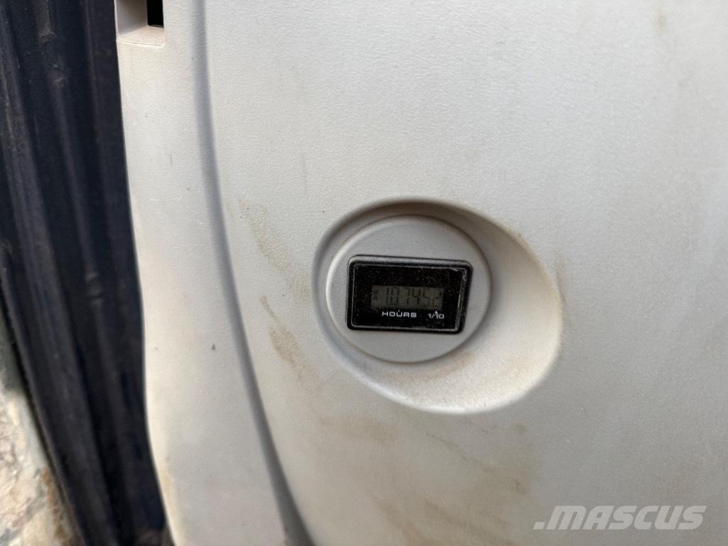 Kobelco SK 75 SR Excavatoare 7t - 12t