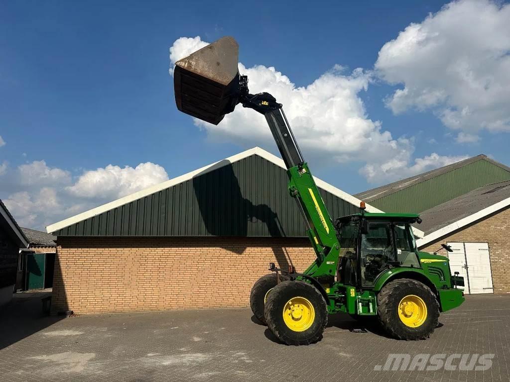 John Deere 3800 Incarcator pe pneuri