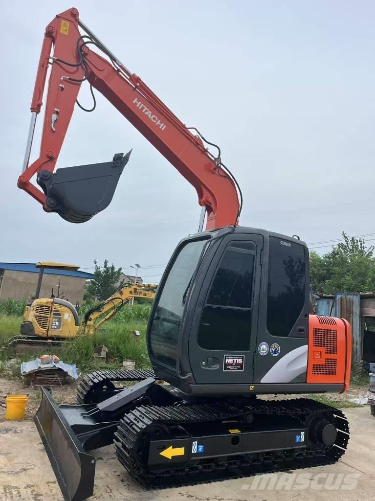 Hitachi ZX 70 Excavatoare pe șenile
