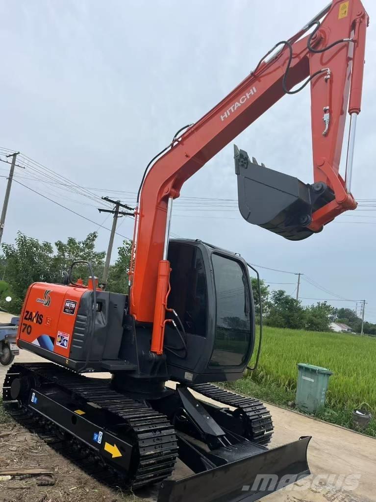 Hitachi ZX 70 Excavatoare pe șenile
