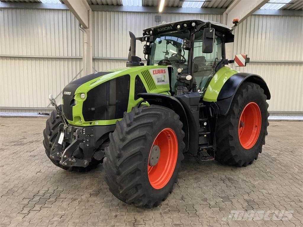 CLAAS Axion 950 Tractoare