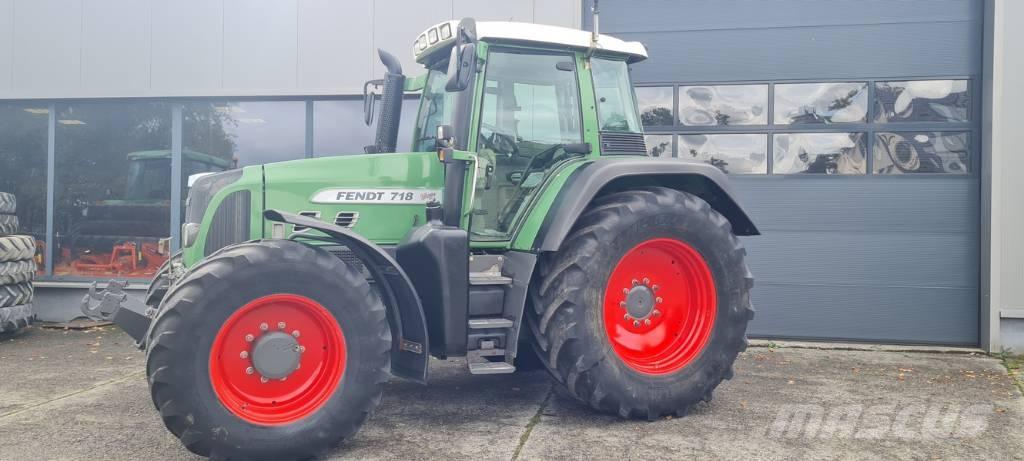 Fendt 718 Vario TMS Tractoare