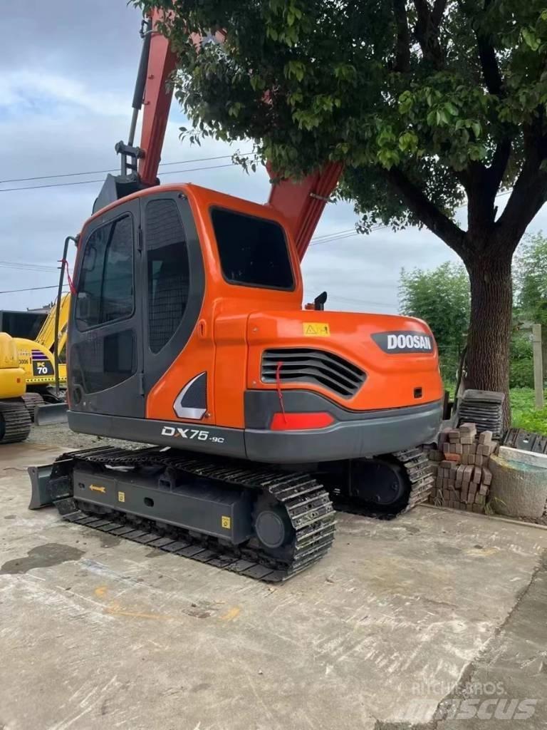 Doosan DX75-9C Excavatoare pe șenile
