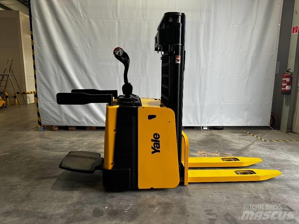 Yale MS12x Transpaleta manuala