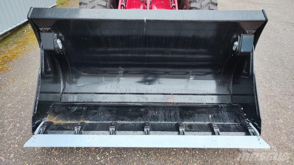Yanmar V80 Incarcator pe pneuri