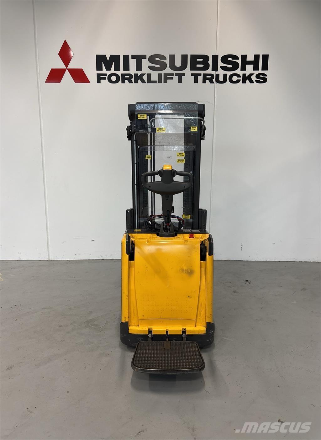 Atlet PSP160 Transpaleti autopropulsanti