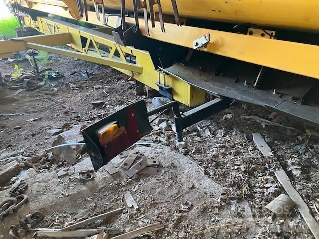 New Holland CX 8060 Combine de secerat