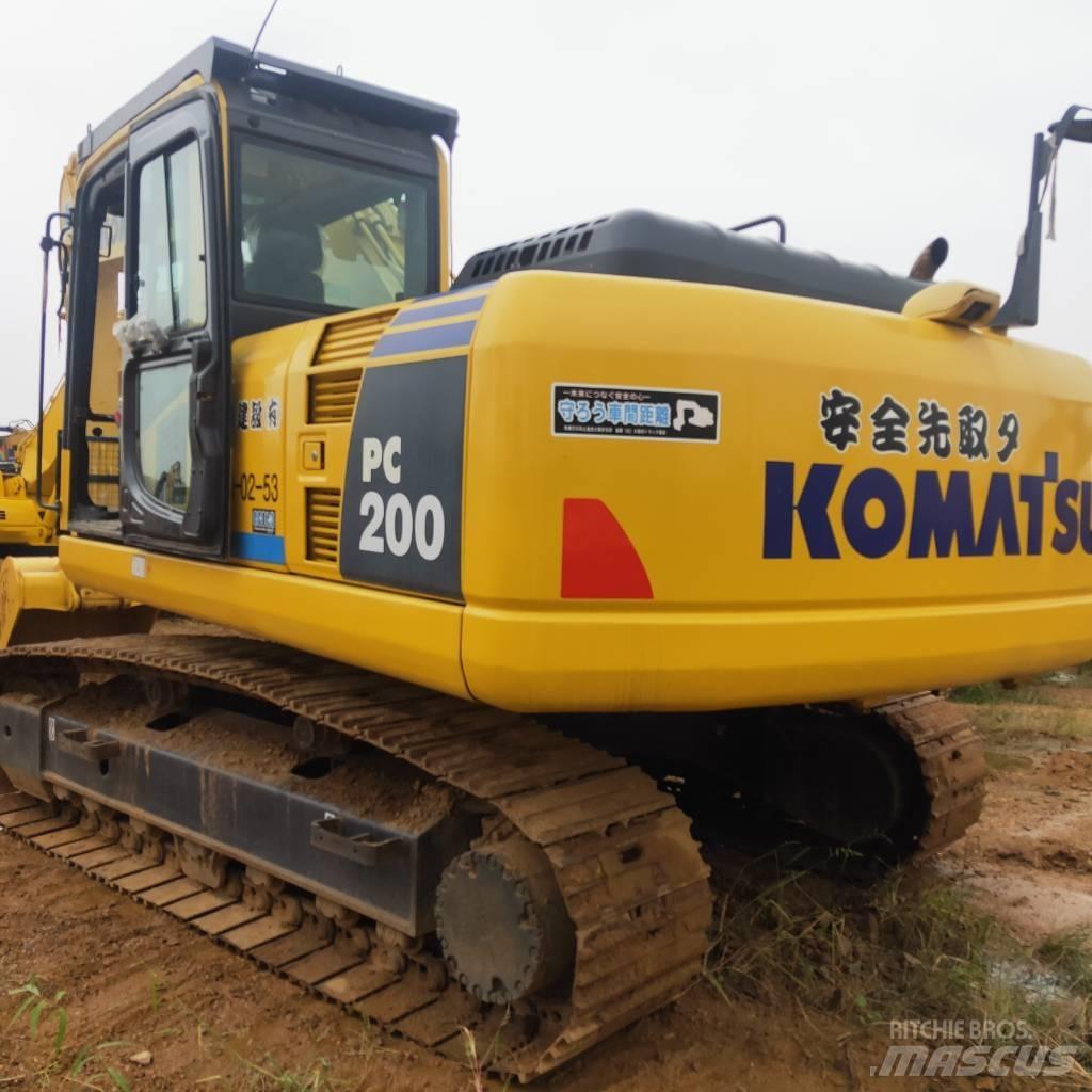 Komatsu PC200-8 Excavatoare pe șenile
