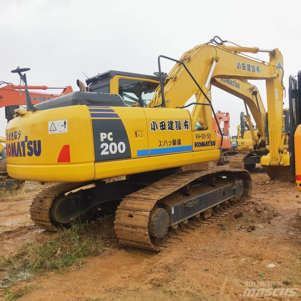 Komatsu PC200-8 Excavatoare pe șenile
