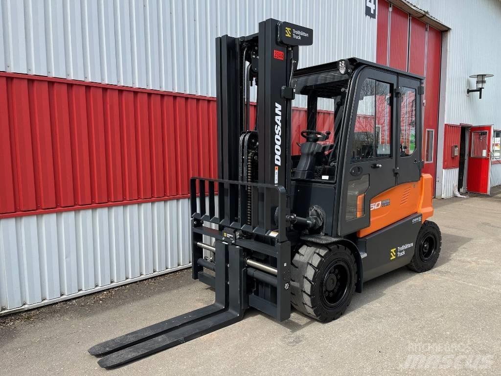 Doosan B 50 X-7 Stivuitor electric