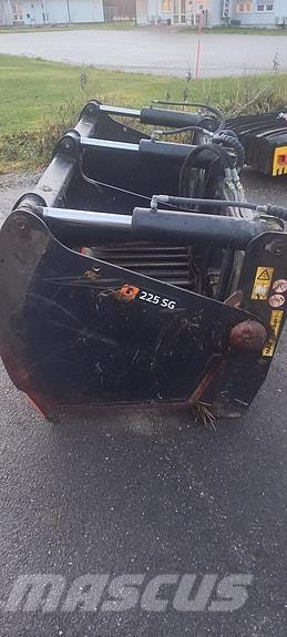  ÅLØ 225 Alte echipamente pentru nutret