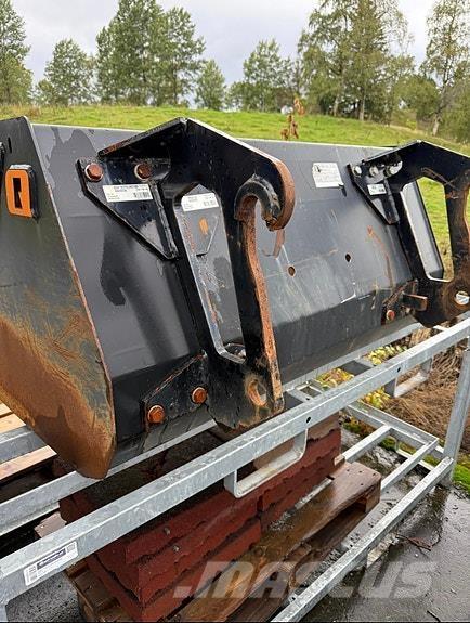  Ålø Quicke GS+ 140 Remorci cu scop general