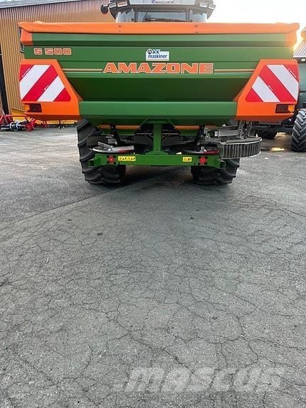 Amazone ZA-M 1501 Împrastierea mineralelor