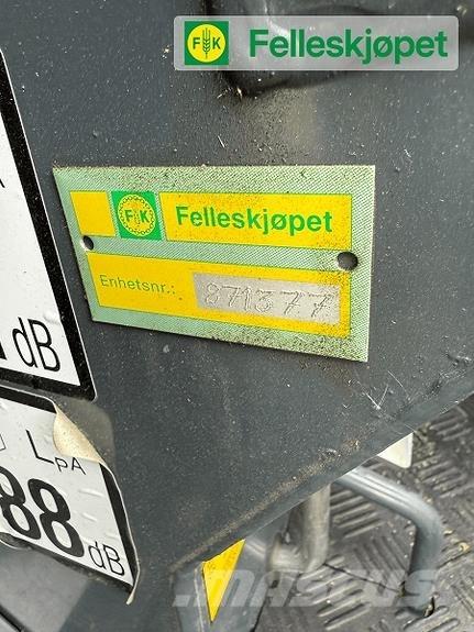 Avant 220 Utilaje întreţinere terenuri - Altele