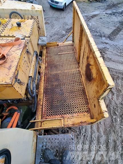 Brøyt ED1000T Excavatoare pe șenile
