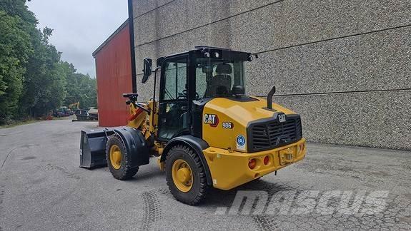 CAT 906 Incarcator pe pneuri