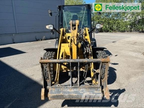 CAT 906hl Incarcator pe pneuri